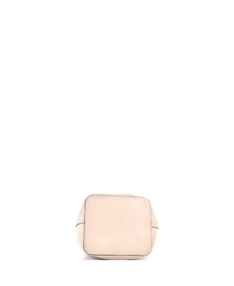 Pre-Owned Fendi Small Mon Tresor Bucket Bag Leather