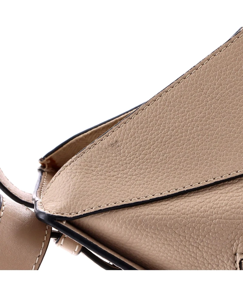 Pre-Owned Loewe Small Hammock Bag Leather