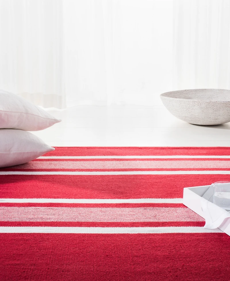 Lauren Ralph Lauren Hanover Stripe LRL2461D Red 4' X 6' Outdoor Area Rug