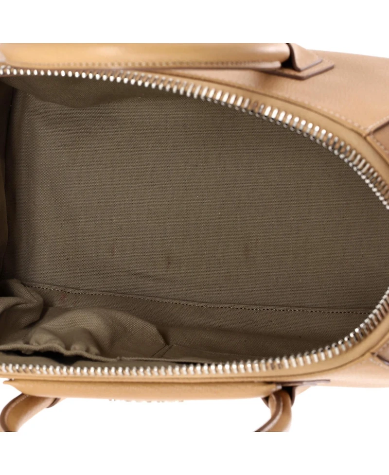 Pre-Owned Givenchy Medium Antigona Bag Leather