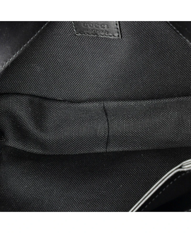 Pre-Owned Gucci Medium Gg Marmont Monochrome Flap Bag Matelasse Leather