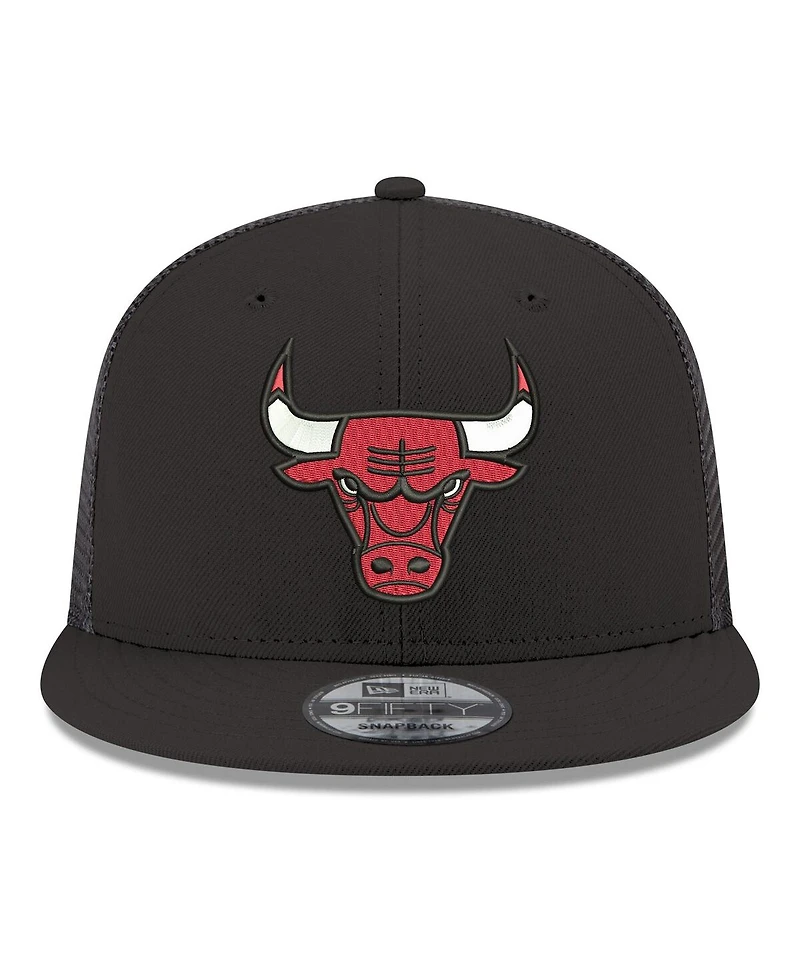 New Era Men's Black Chicago Bulls Core Logo Meshback 9FIFTY Snapback Hat