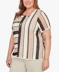 Alfred Dunner Plus Detail Driven Textured Spliced T-Shirt with Necklace