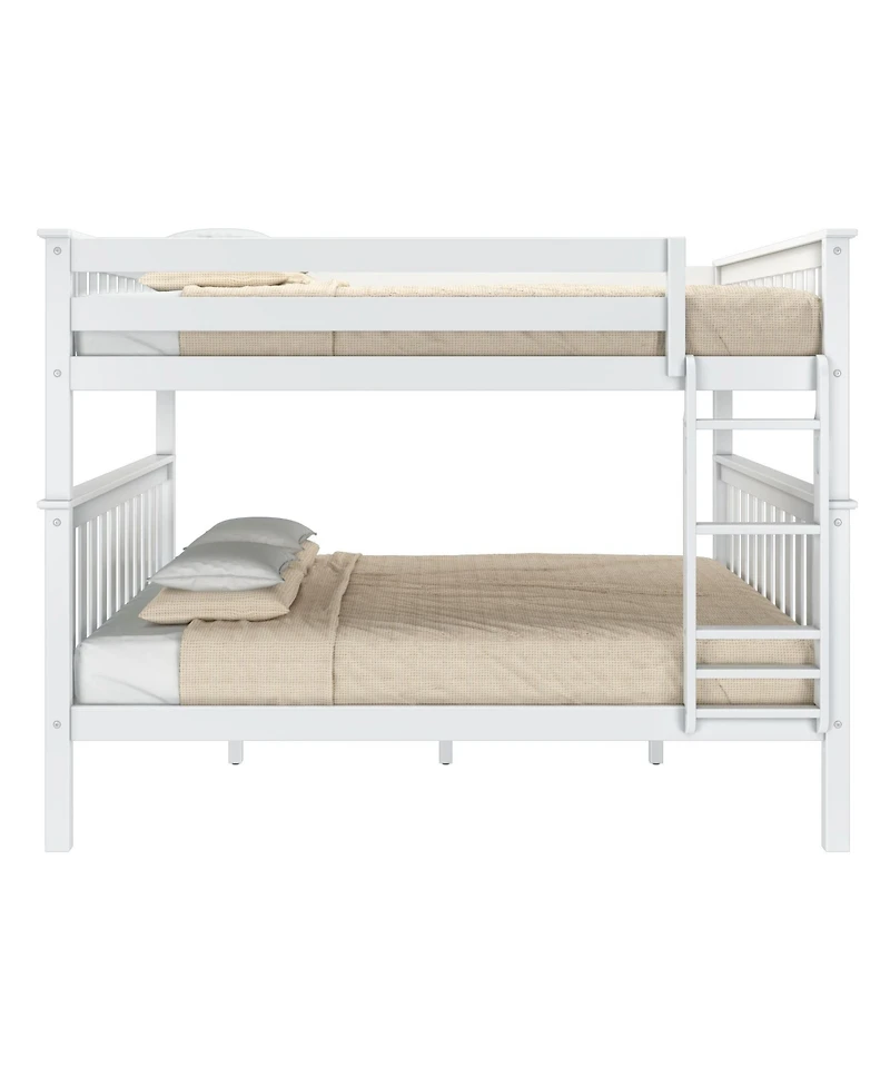 Max and Lily Classic Queen over bunk bed