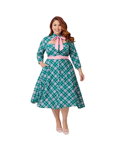 Unique Vintage Plus Size Sweetheart Neck Swing Dress