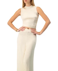 Ivonne Women's Sleeveless Round Neck Top