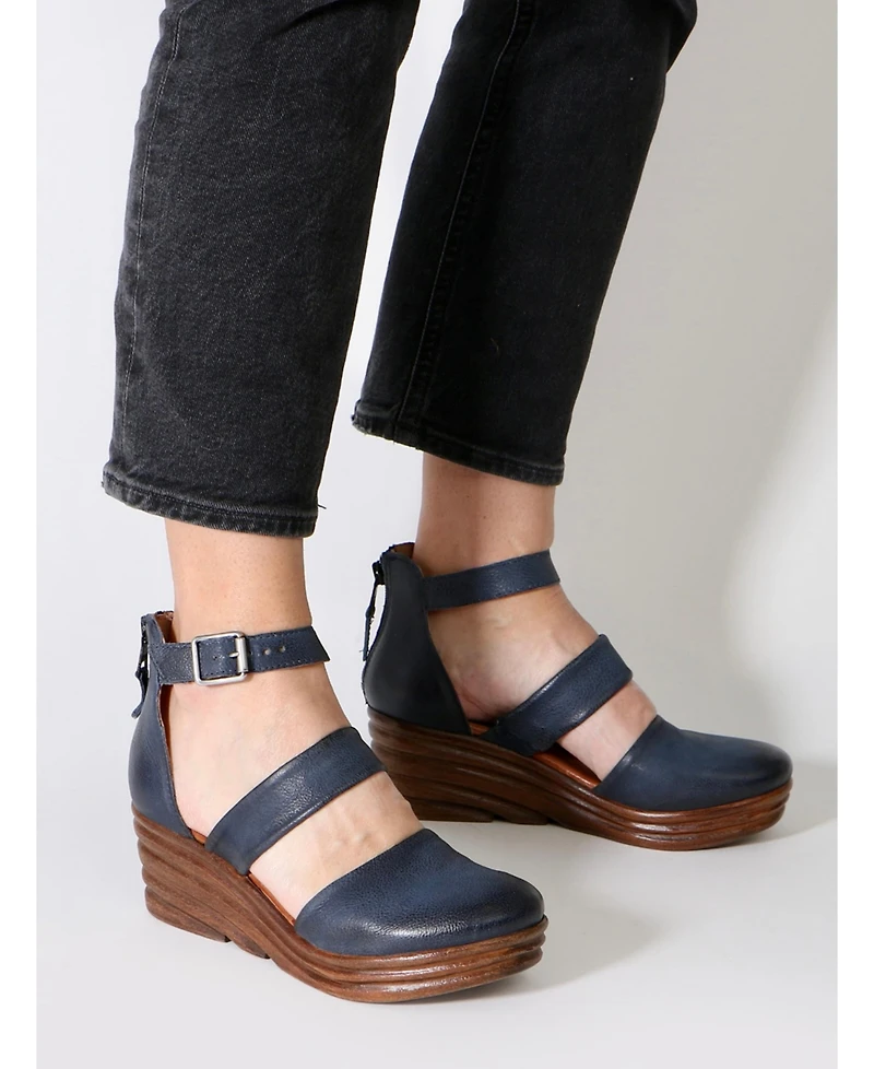 Miz Mooz Amia Women's Wedge Sandal