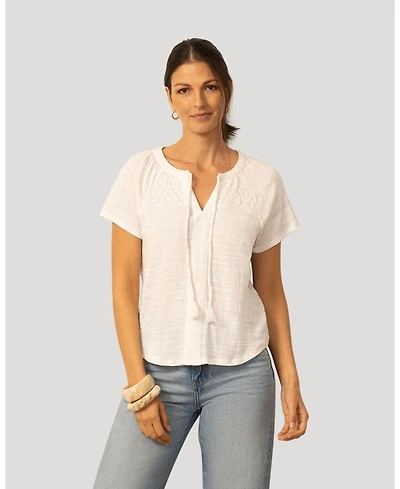 Cable & Gauge Women's Cable and Gauge Crochet Trim Crinkle Peasant Top