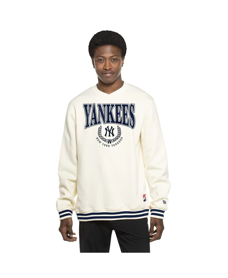 New Era Men's White York Yankees Throwback Sweatshirt