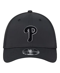New Era Men's Black Philadelphia Phillies Metallic 39THIRTY M-Crown Flex Hat