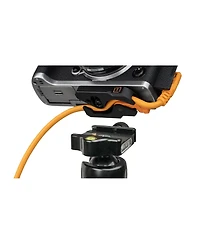 Tether Tools LeverLock Plate and TetherPro Optima 10G 15' Usb-c Straight to Usb-c Right Angle Cable