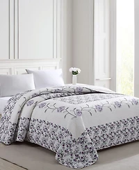 Beatrice Home Fashions Carnation Embroidered Bedspread, Twin