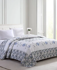 Beatrice Home Fashions Carnation Embroidered Bedspread