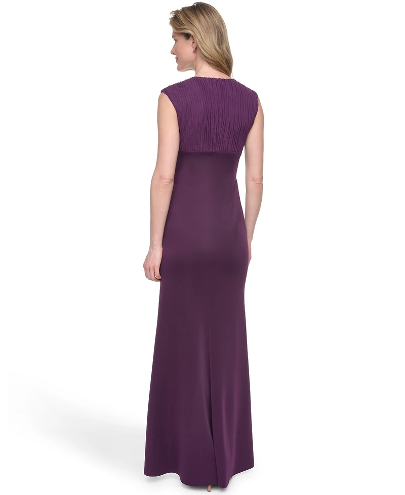 Jessica Howard Petite Sleeveless V-Neck Gown