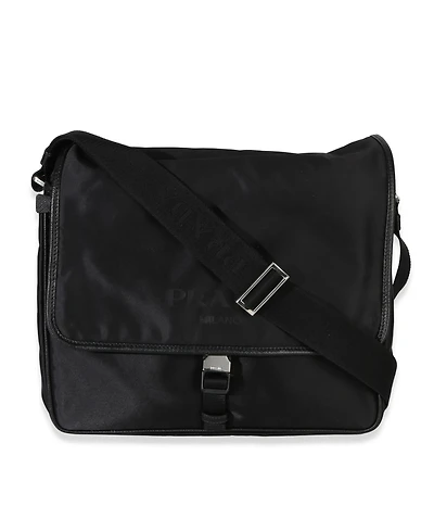 Pre-Owned Prada Black Nylon Saffiano Logo Buckle Messenger Bag