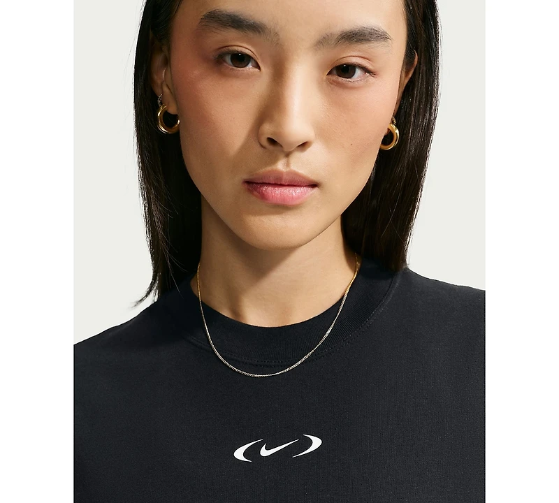 Nike Sportswear Classic Women's Short-Sleeve Loose T-Shirt