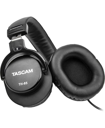 Tascam Th 05 Closed Back Circumaural Monitoring Headphones