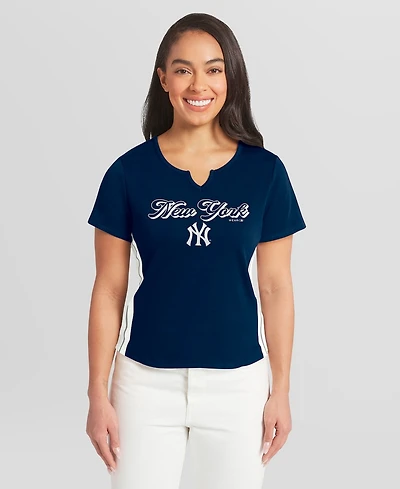 Wear by Erin Andrews Women's Navy New York Yankees Notch Neck Cropped T-Shirt