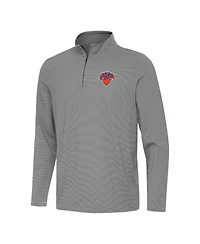 Antigua Men's New York Knicks Twine Quarter-Zip Sweatshirt