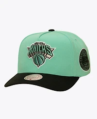 Mitchell & Ness Men's Mint/Black New York Knicks In the City Pro Pinch Snapback Hat