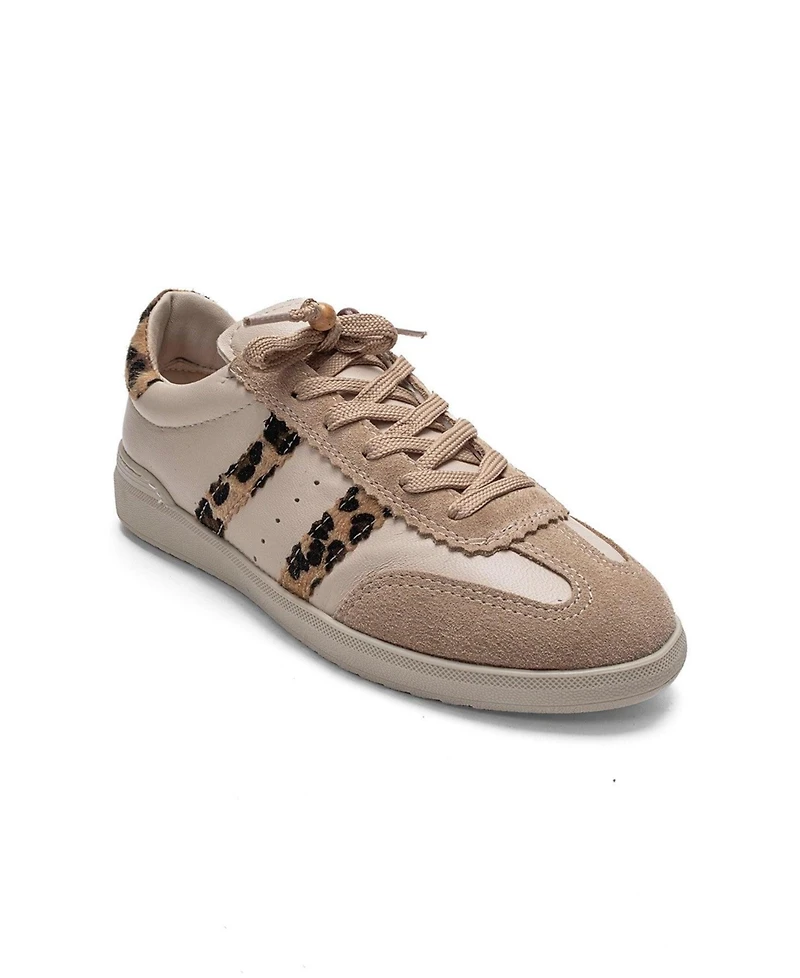Forever & Always Shoes Women's Ardix Leather Sneaker