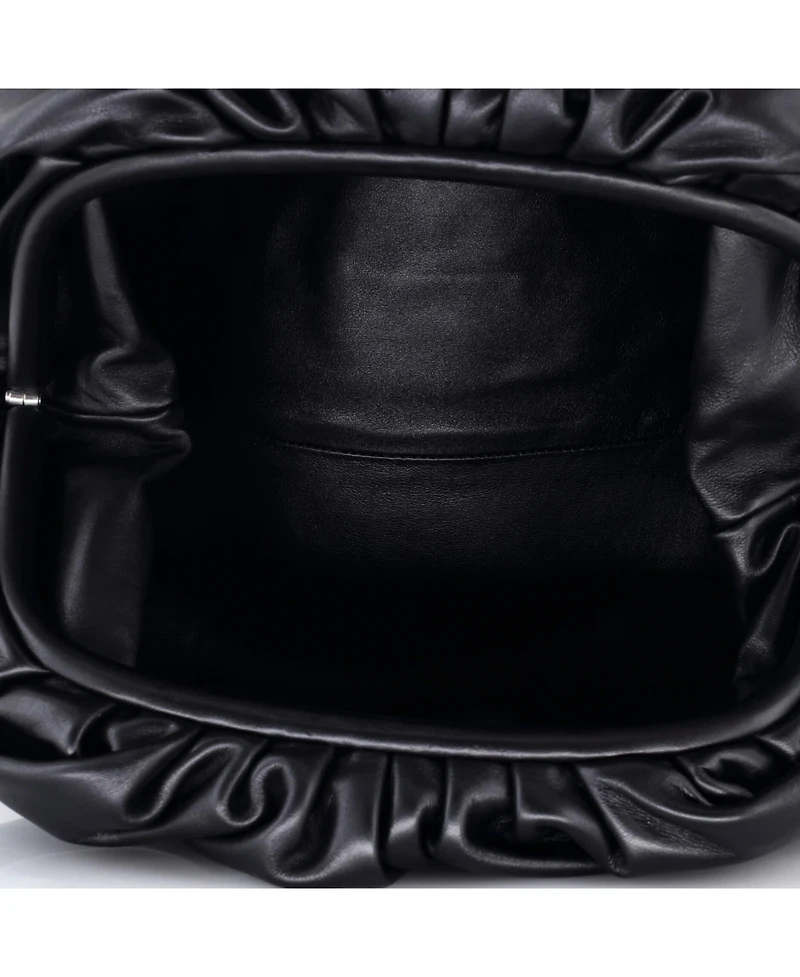 Pre-Owned Bottega Veneta Teen The Pouch Leather