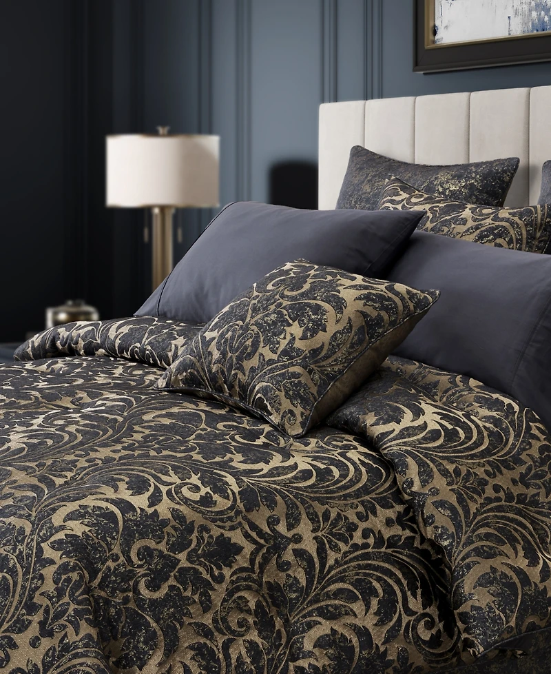 J Queen New York Glimmerstone Floral 4-Piece Comforter Set