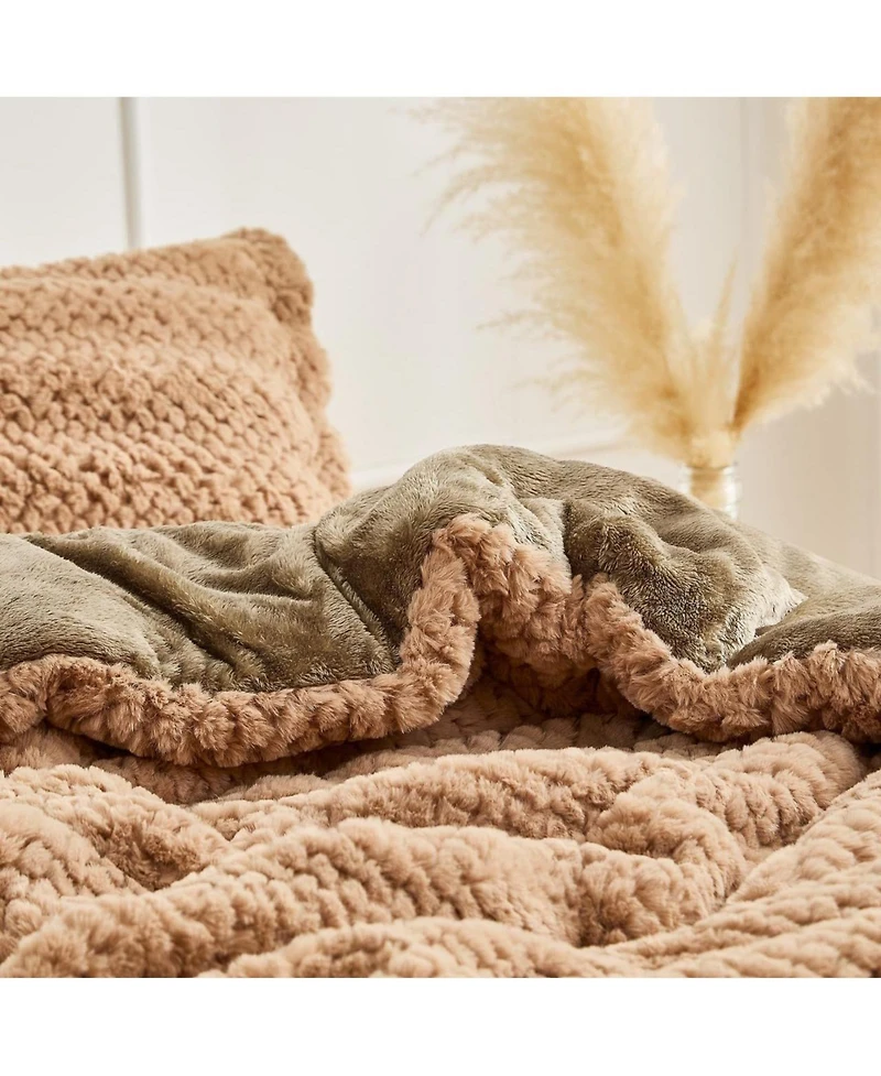 Coma Inducer Turtle Roll Cakes Chunky Bunny Oversized Comforter Set