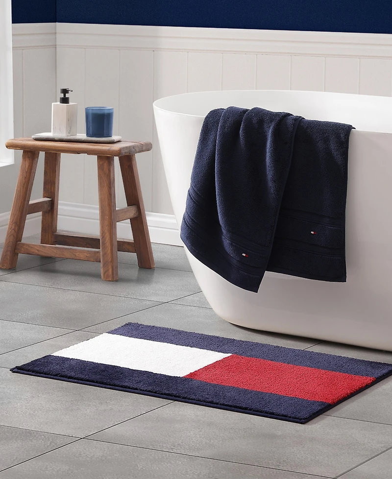 Tommy Hilfiger Hilfiger Flag Yarn Dyed Bath Rug, 20" x 32"