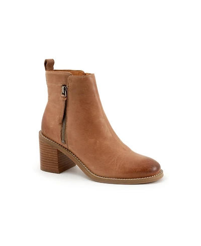 Eos Footwear Women's Charity Boot