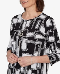 Alfred Dunner Women's Geo Boxes Puff Printed Top with Necklace