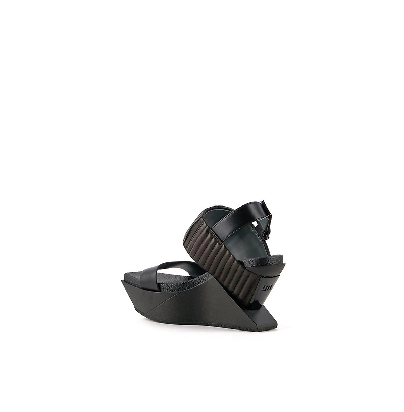 United Nude Women's Delta Wedge Puffier