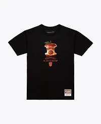 Mitchell & Ness Men's Black New York Knicks Court Apple T-Shirt