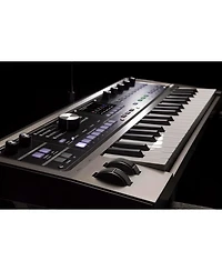 Korg micro Synthesizer/Vocoder