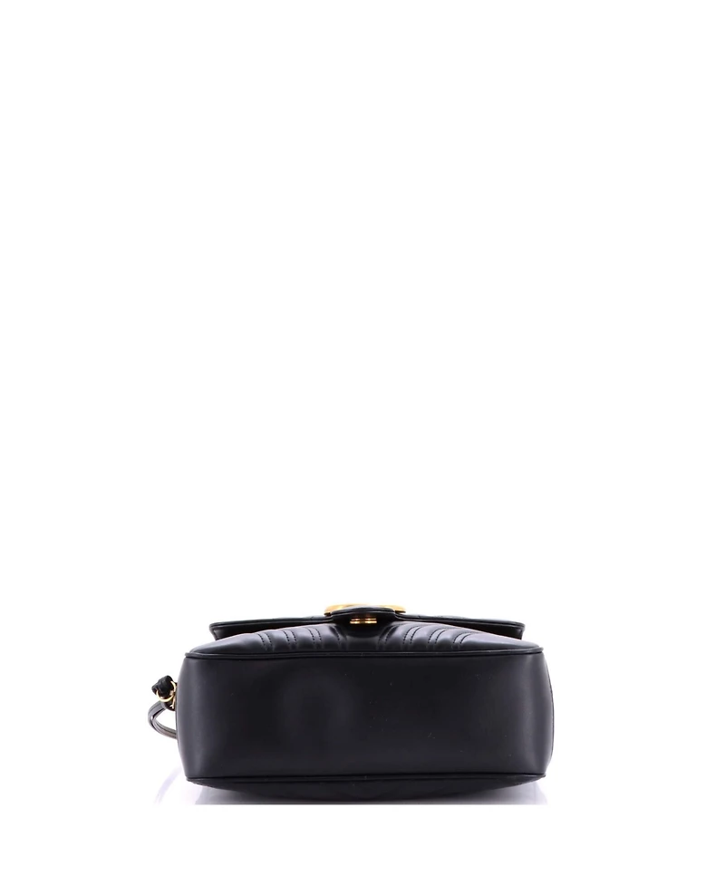 Pre-Owned Gucci Small Gg Marmont Zip Around Camera Bag Matelasse Leather