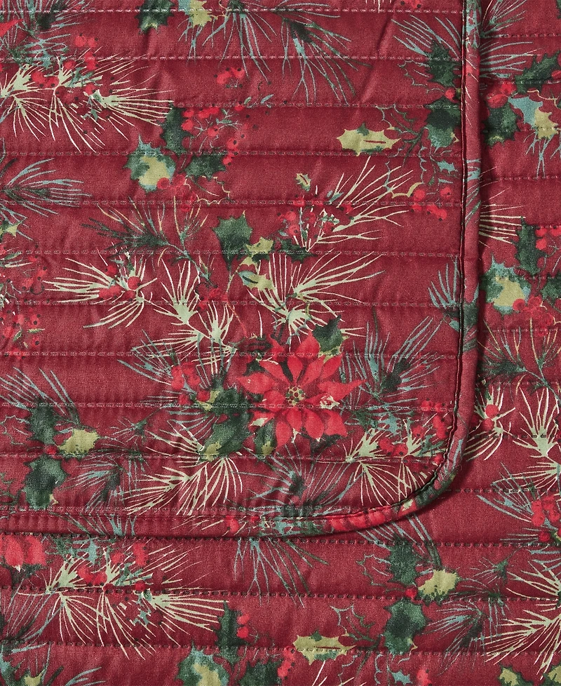Seventh Studio Poinsettia Quilted 2-Piece Quilt Set, Twin