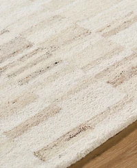 Becki Owens x Livabliss Max 540152 5' x 7'6" Runner Area Rug