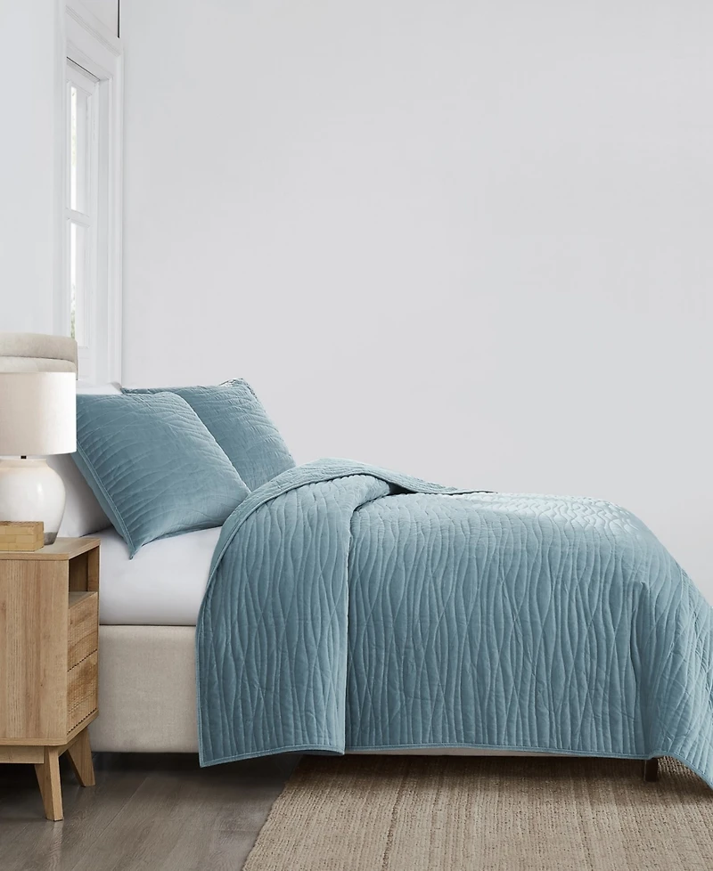 Royal Velvet Wavy Cotton Matte 3-Piece Quilt Set