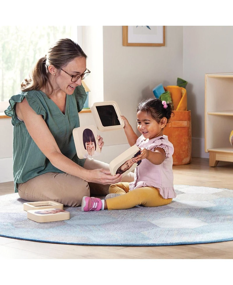 Kaplan Early Learning Mirror with Emotions Set