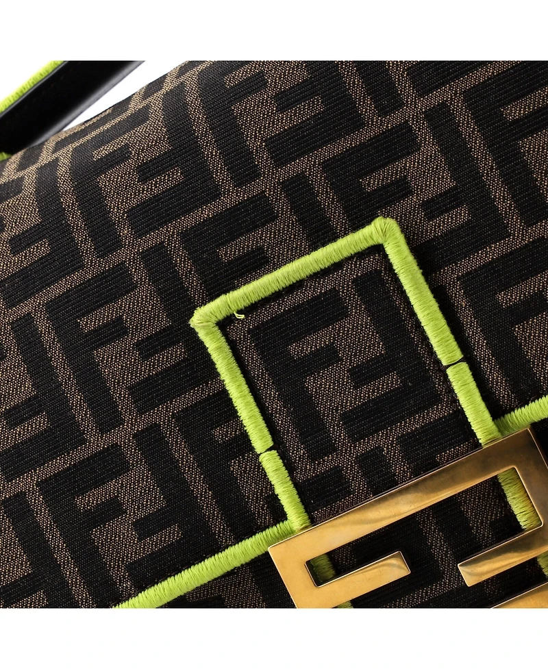 Pre-Owned Fendi Large Baguette Nm Bag Zucca Canvas