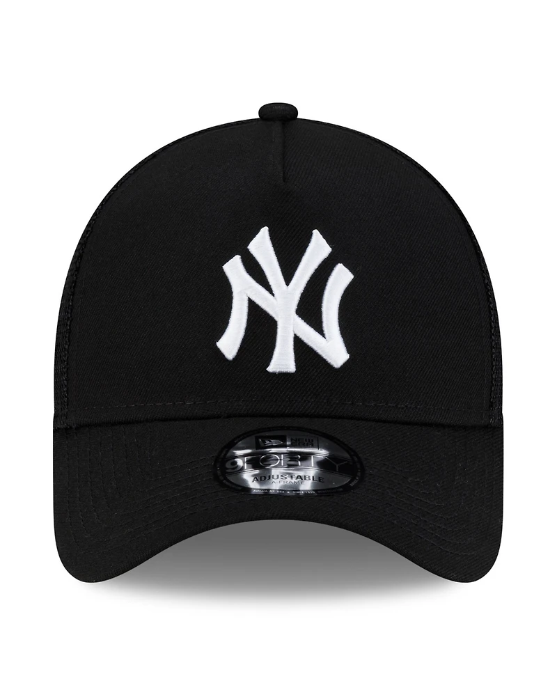New Era Men's Black New York Yankees Side Script 9FORTY A-Frame Trucker Adjustable Hat