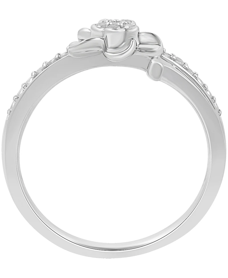 Diamond Flower Ring (1/10 ct. t.w.) Sterling Silver