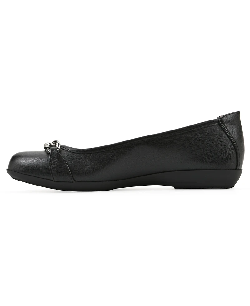 Cliffs by White Mountain Women's Carlise Ballet Flats