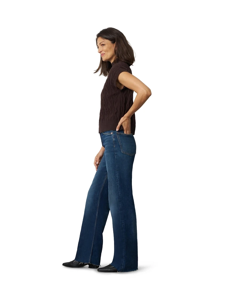 Cable & Gauge Women's Leaf Sleeveless Mock Neck Sweater