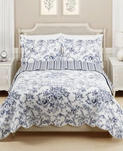 Modern Heirloom Garden Toile Reversible 3 Piece Quilt Sets