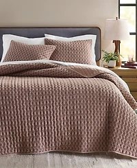 Oake Plum Floral 3-Piece Coverlet Set, Full/Queen, Macy's Exclusive