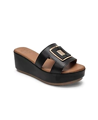 Forever and Always Shoes Women's Hiola Leather Platform Sandal
