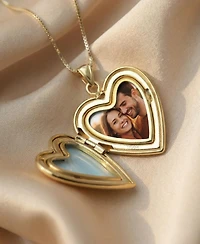 The M Jewelers Photo Locket Necklace