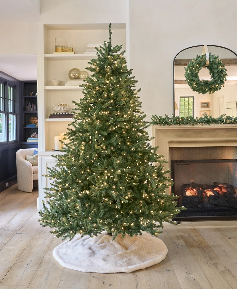 Balsam Hill 9 ft Pre-Lit Classic Spruce Tree