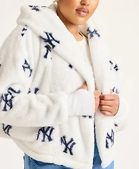 Jill Martin Licensing Llc Women's White New York Yankees All Over Print Logo Cropped Lounger Lite Sherpa Jacket